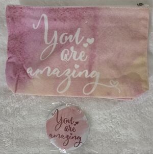 Inspirational Makeup Bag and Mirror Set.  Dimensions 9.06in X 5.91in